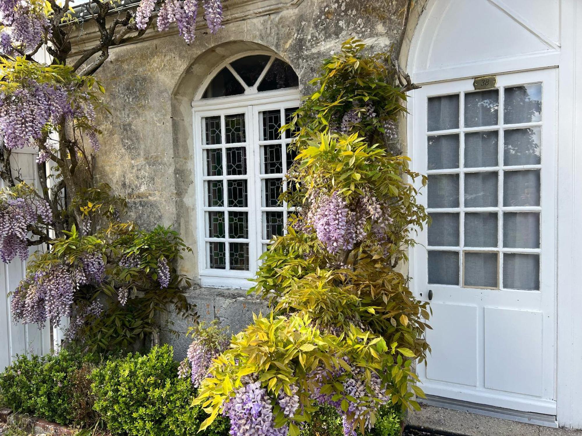 Chambres D'Hotes & Spa Les Perce Neige Vernou-sur-Brenne Exterior photo